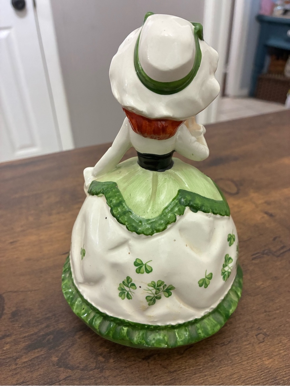 Vintage Irish Girl Music Box Figurine - Picture 7 of 9